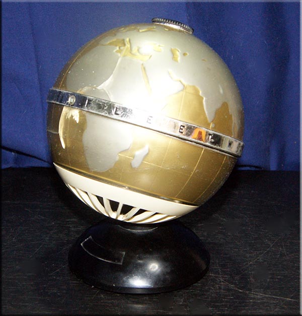 TRANSISTOR SIX FLEETWOOD�@AM RADIO