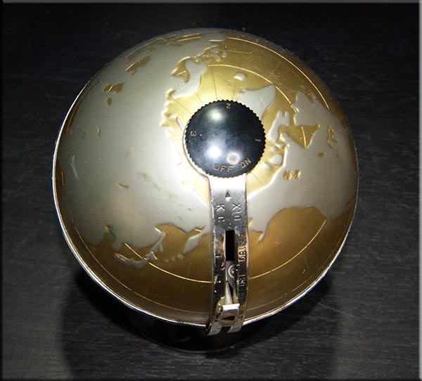 TRANSISTOR SIX FLEETWOOD�@AM RADIO