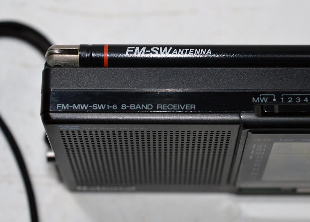 National MODEL RF-B10 FM/MW/SW1-6 8 BAND RADIO