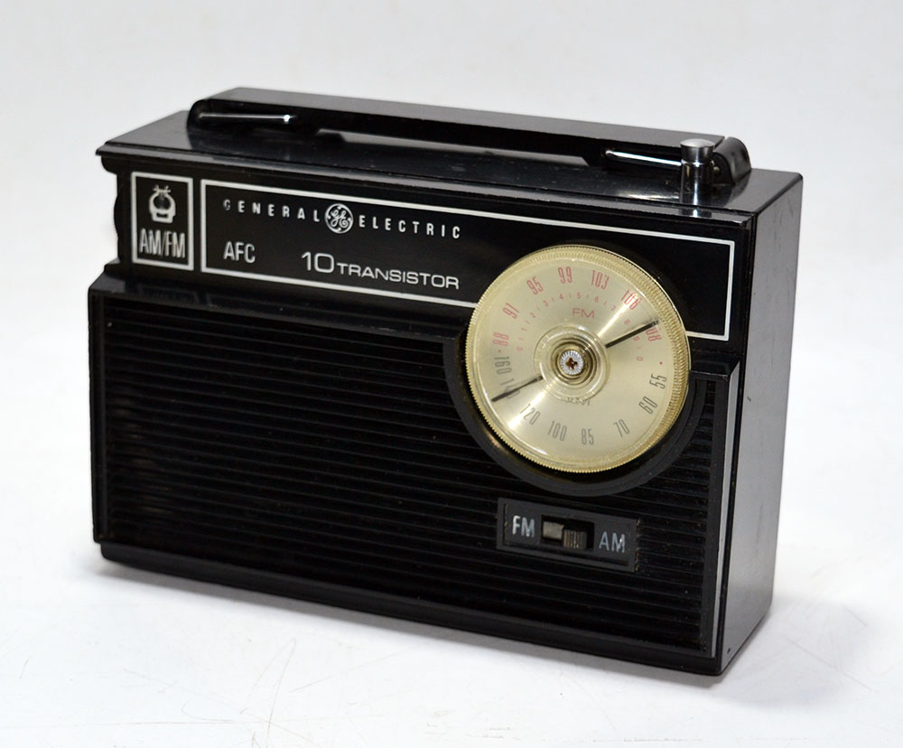 GENERAL ELECTRIC P1819 AM/FM 2BAND RADIO