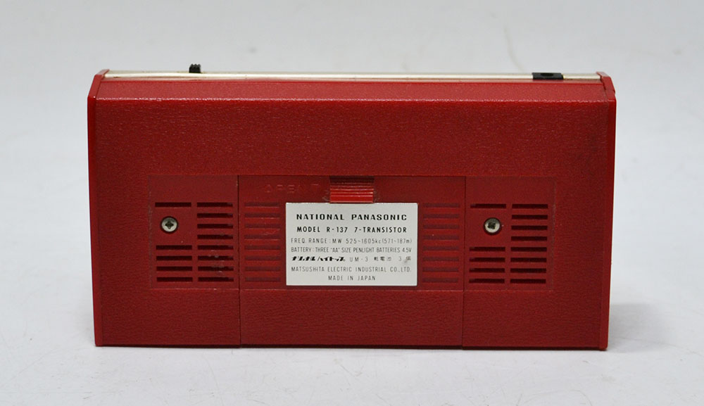 NATIONAL PANASONIC MODEL R-137 RADIO