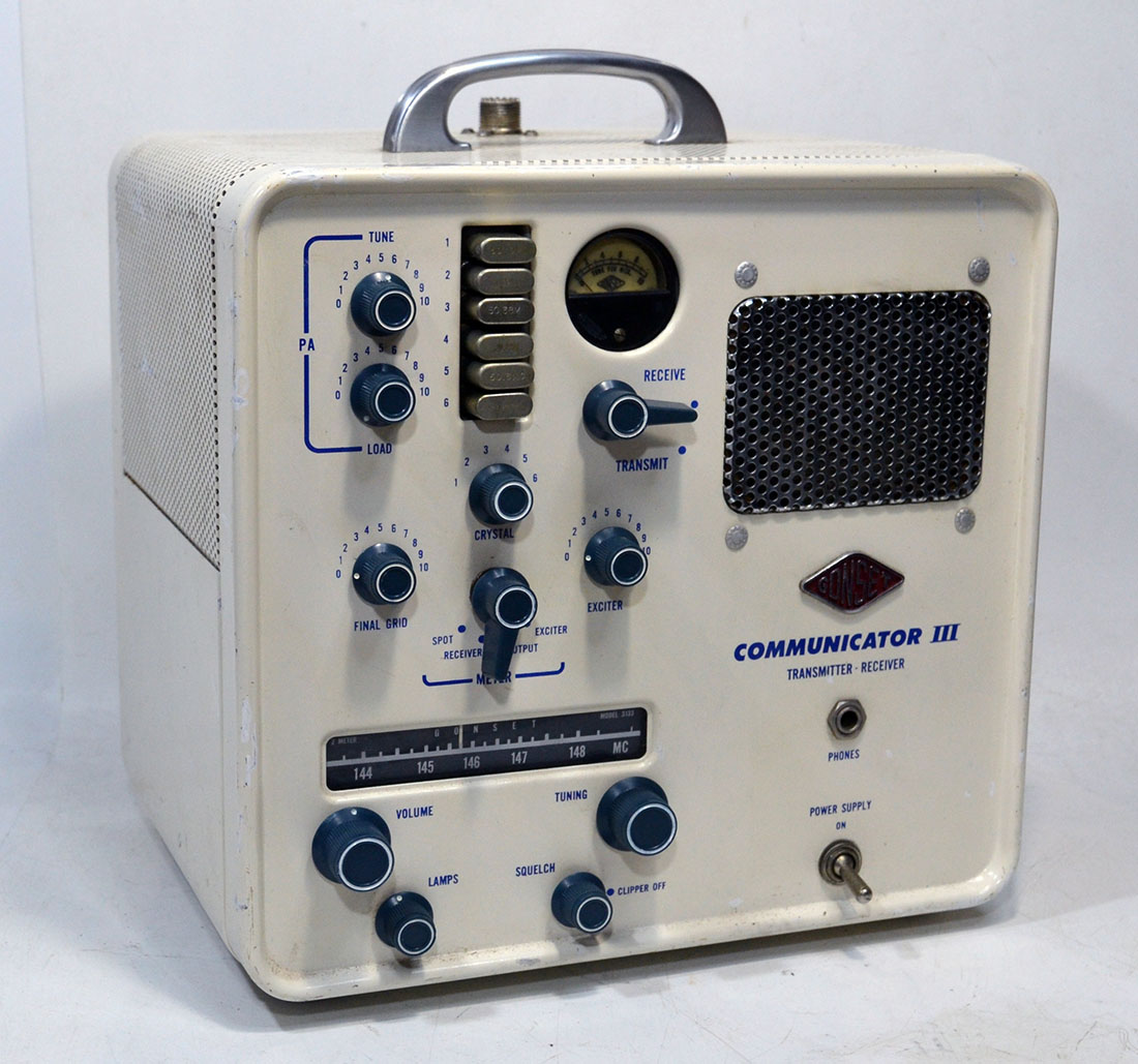 GONSET COMMUNICATOR V